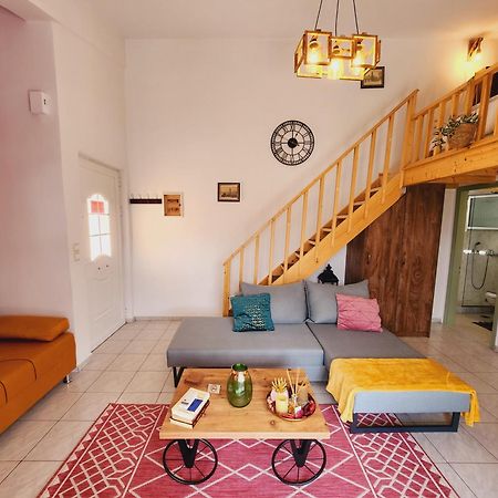 Luxury Loft Apartment Vivian Patras Eksteriør billede