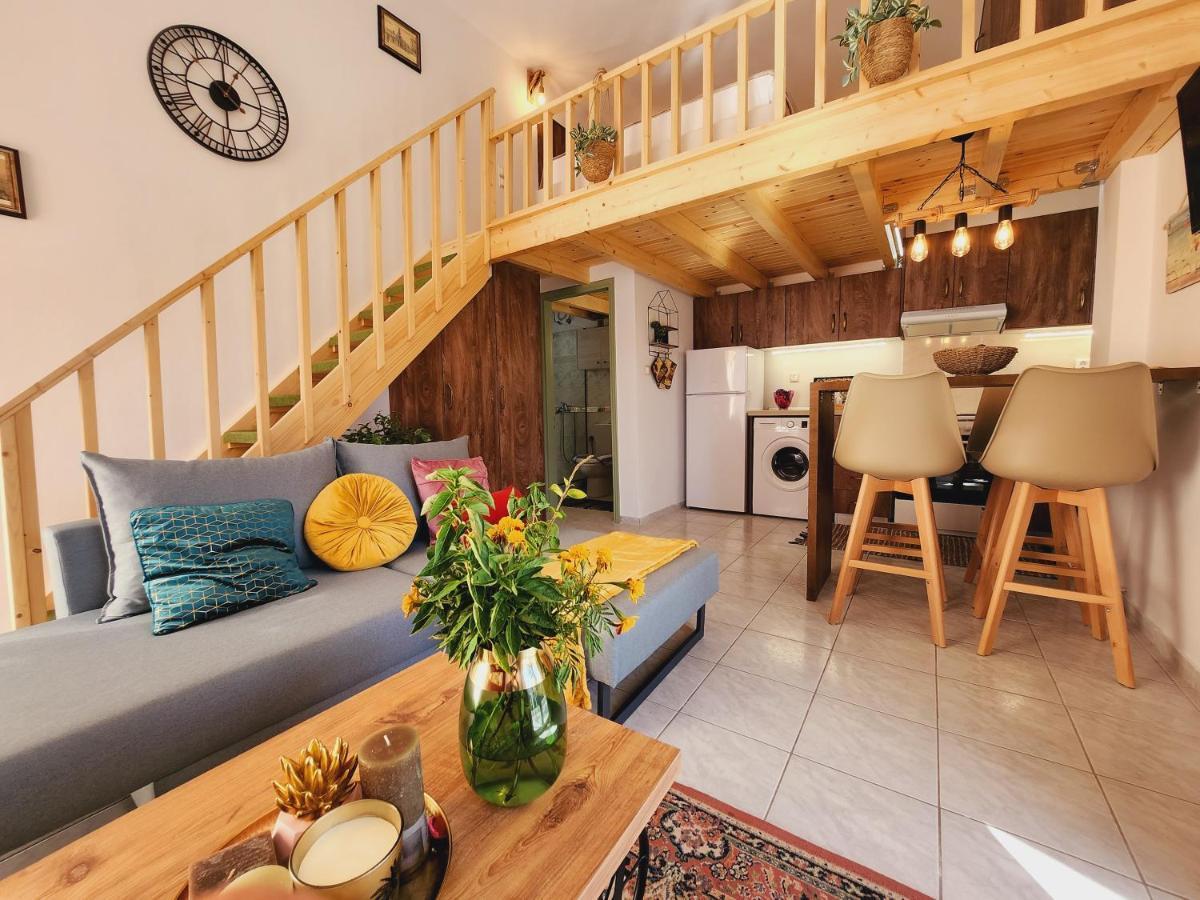 Luxury Loft Apartment Vivian Patras Eksteriør billede