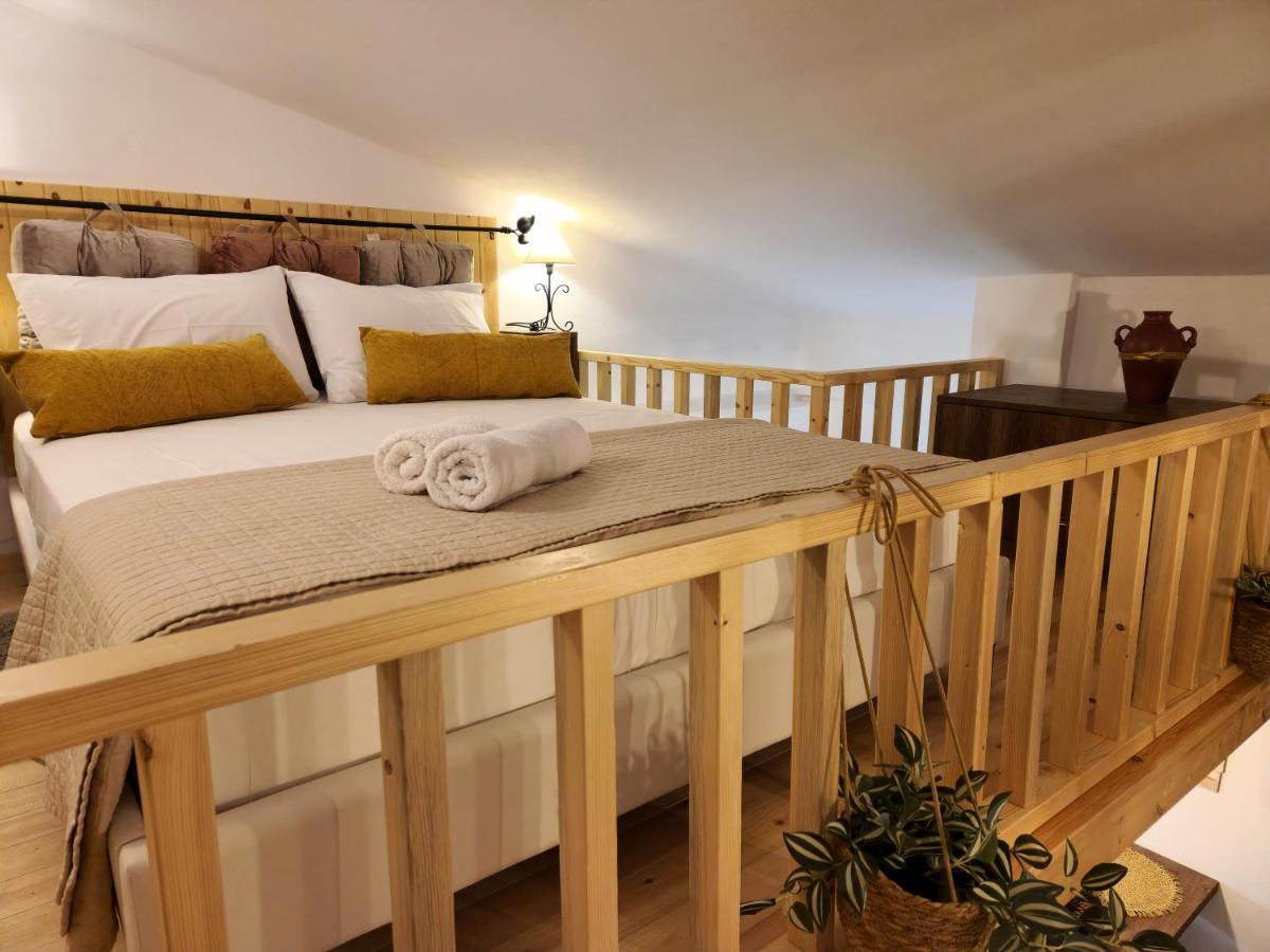 Luxury Loft Apartment Vivian Patras Eksteriør billede